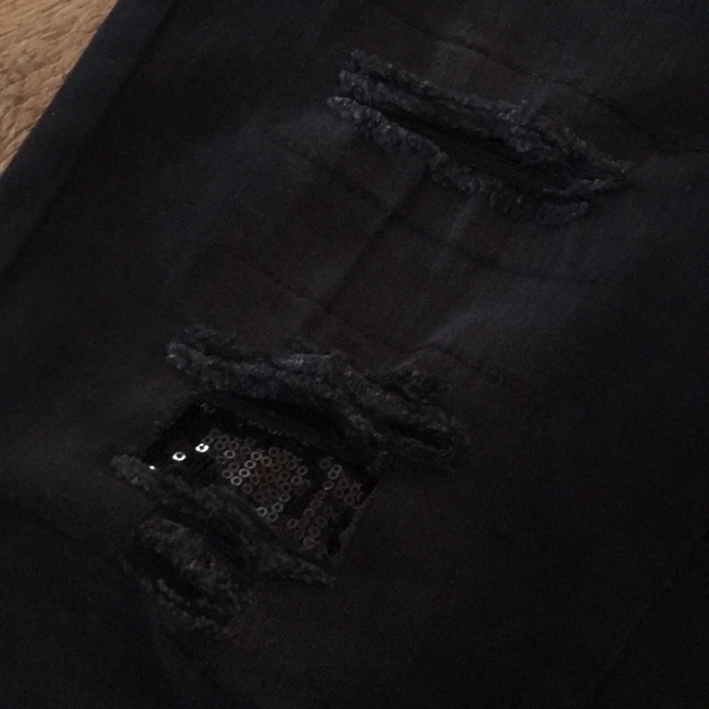 Plus sz L&B Black denim w/rips, sequins & zipper - Picture 7 of 8